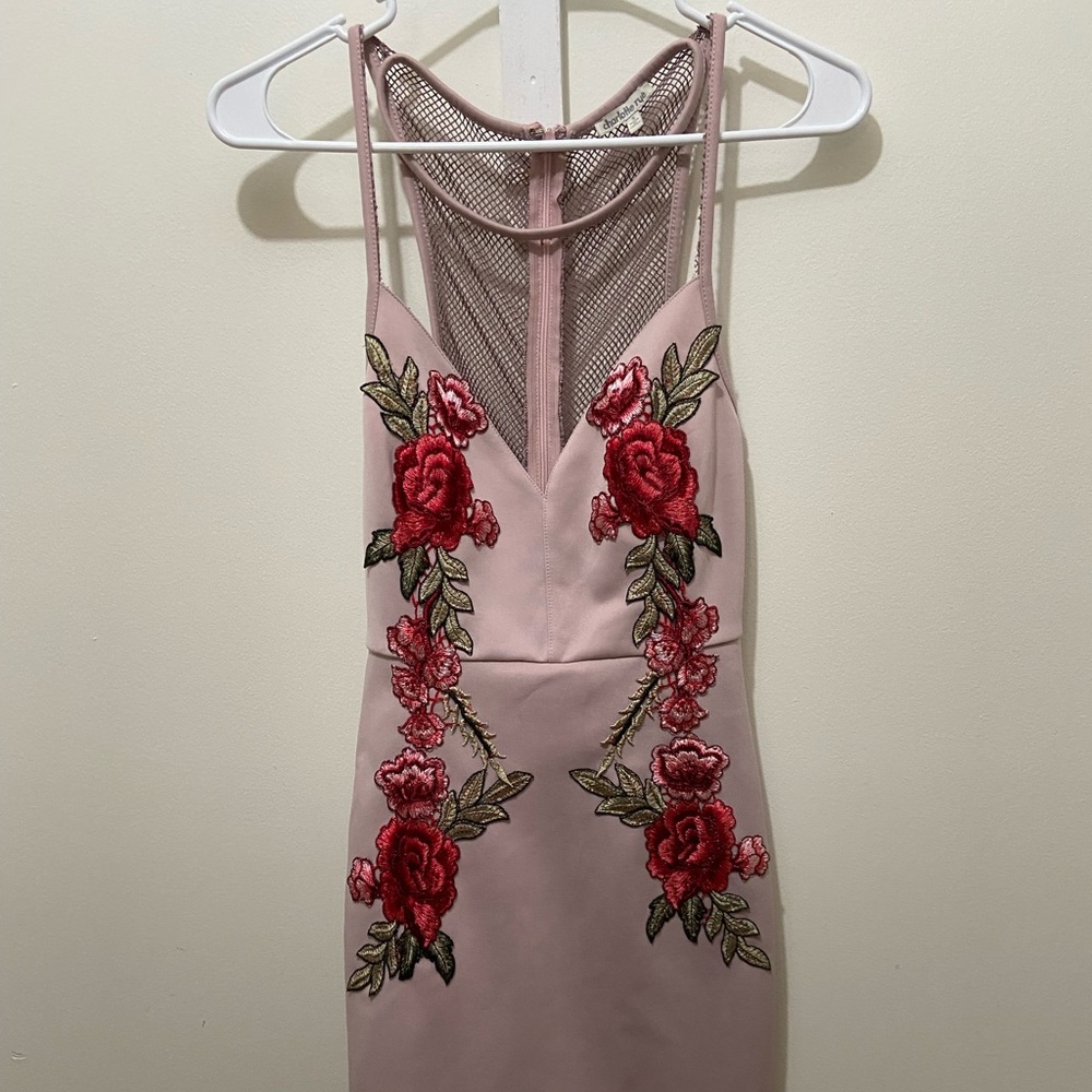 Small pink flora charlotte russe mini dress